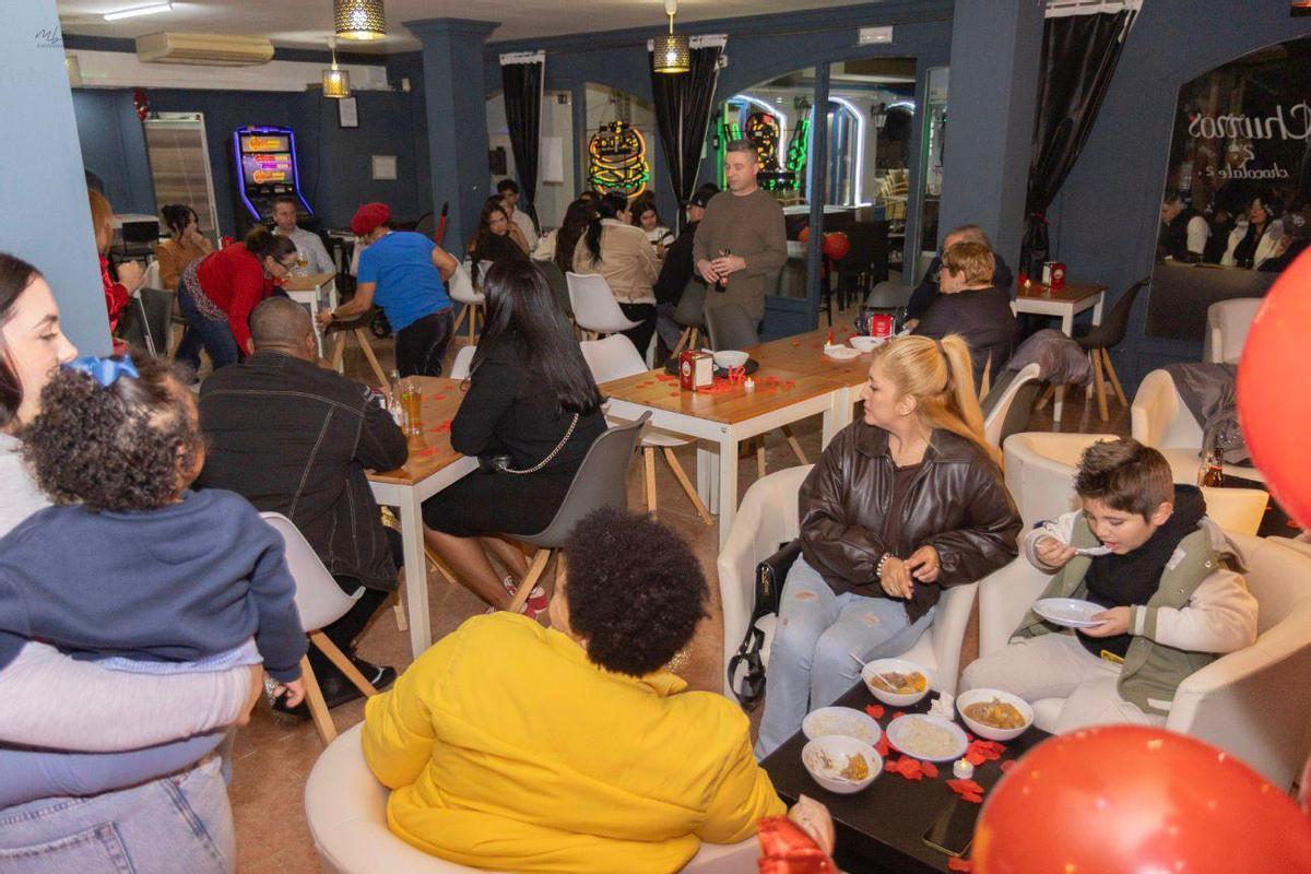 Eröffnung der "Luxury Lounge": So sieht es mittlerweile in der "Goodbye Deutschland"-Faneteria in Cala Millor aus