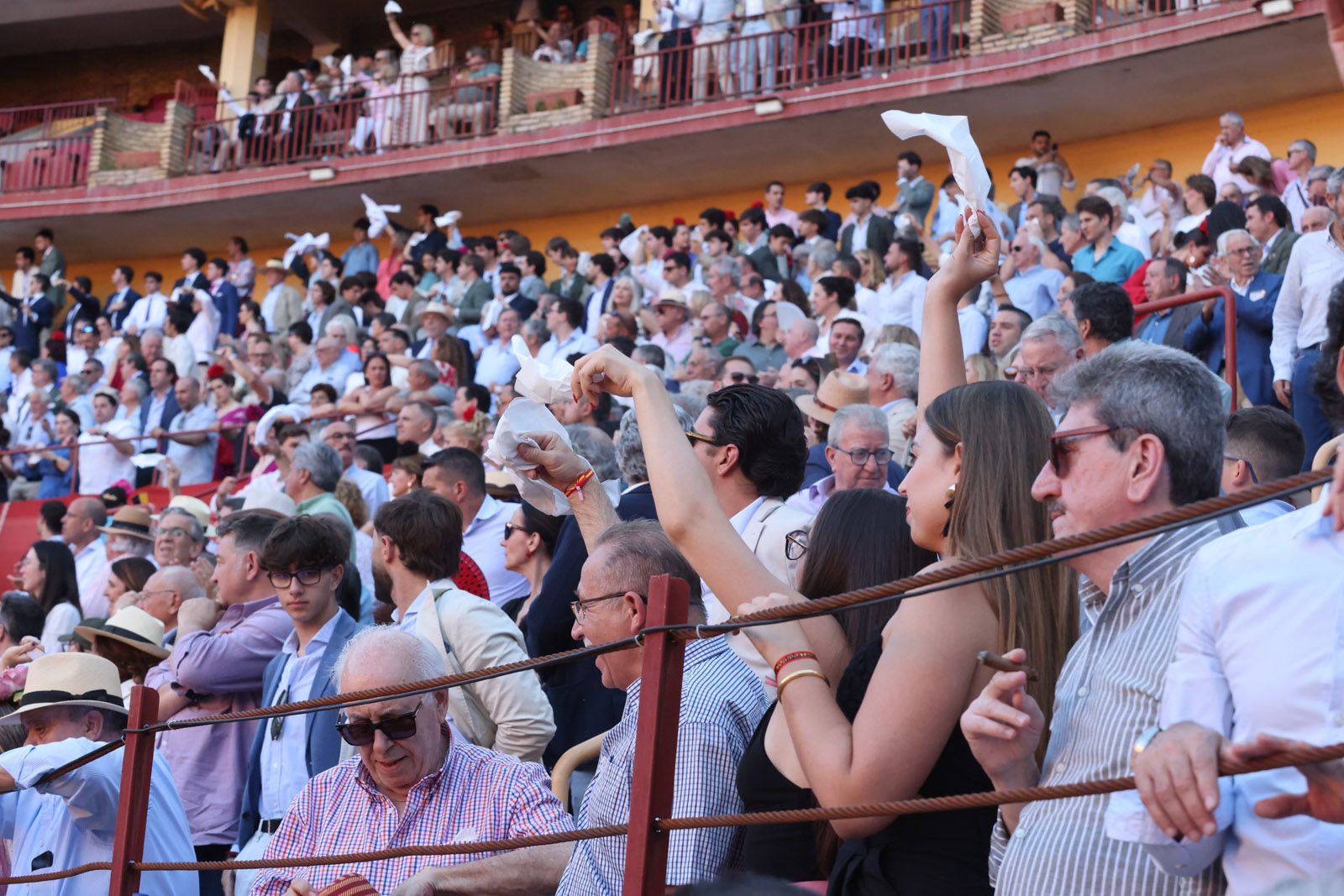 Migie Ángel Perera sale a hombros de Los Califas