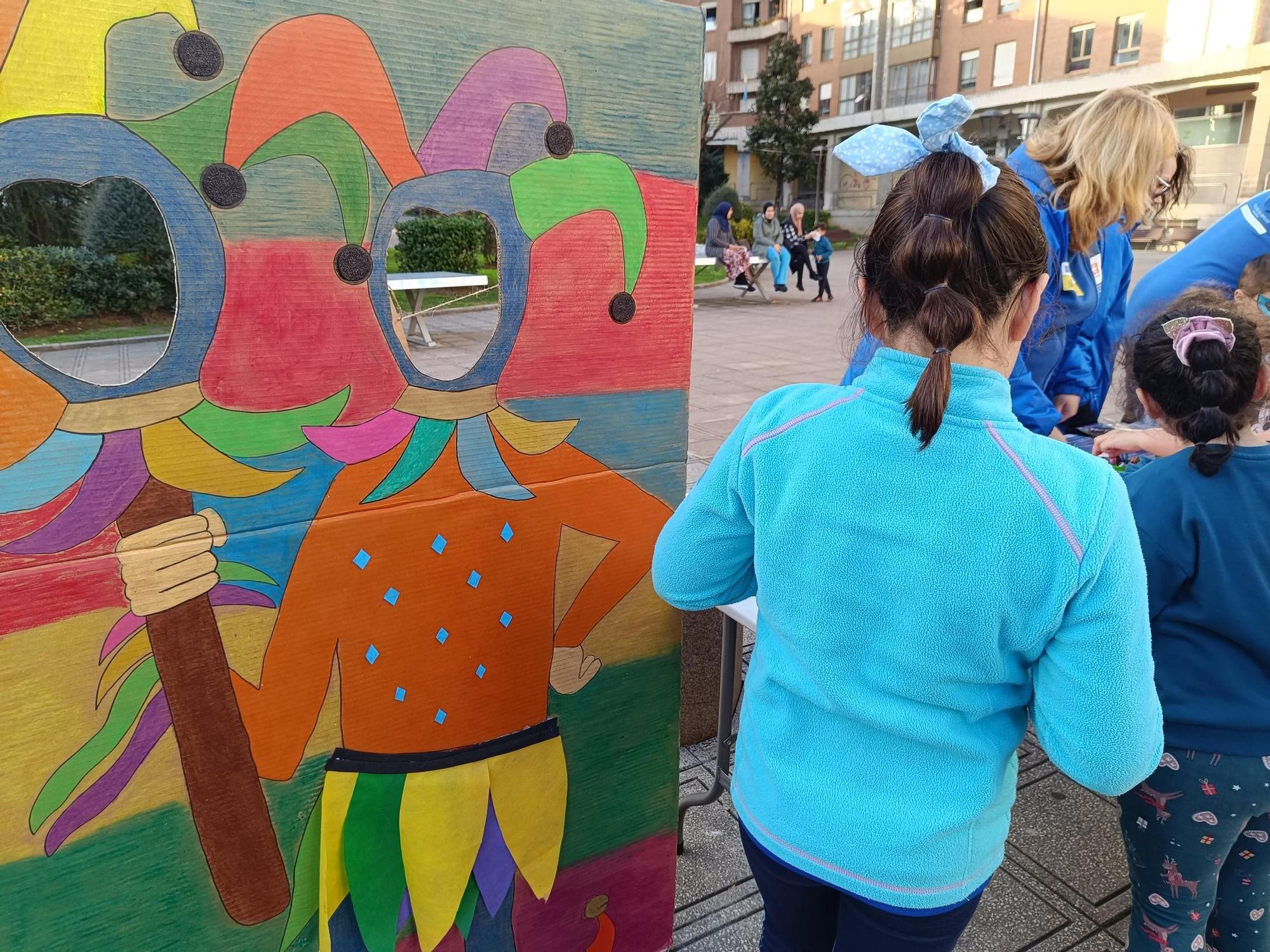 En imágenes: así son los talleres de carnaval de Llanera