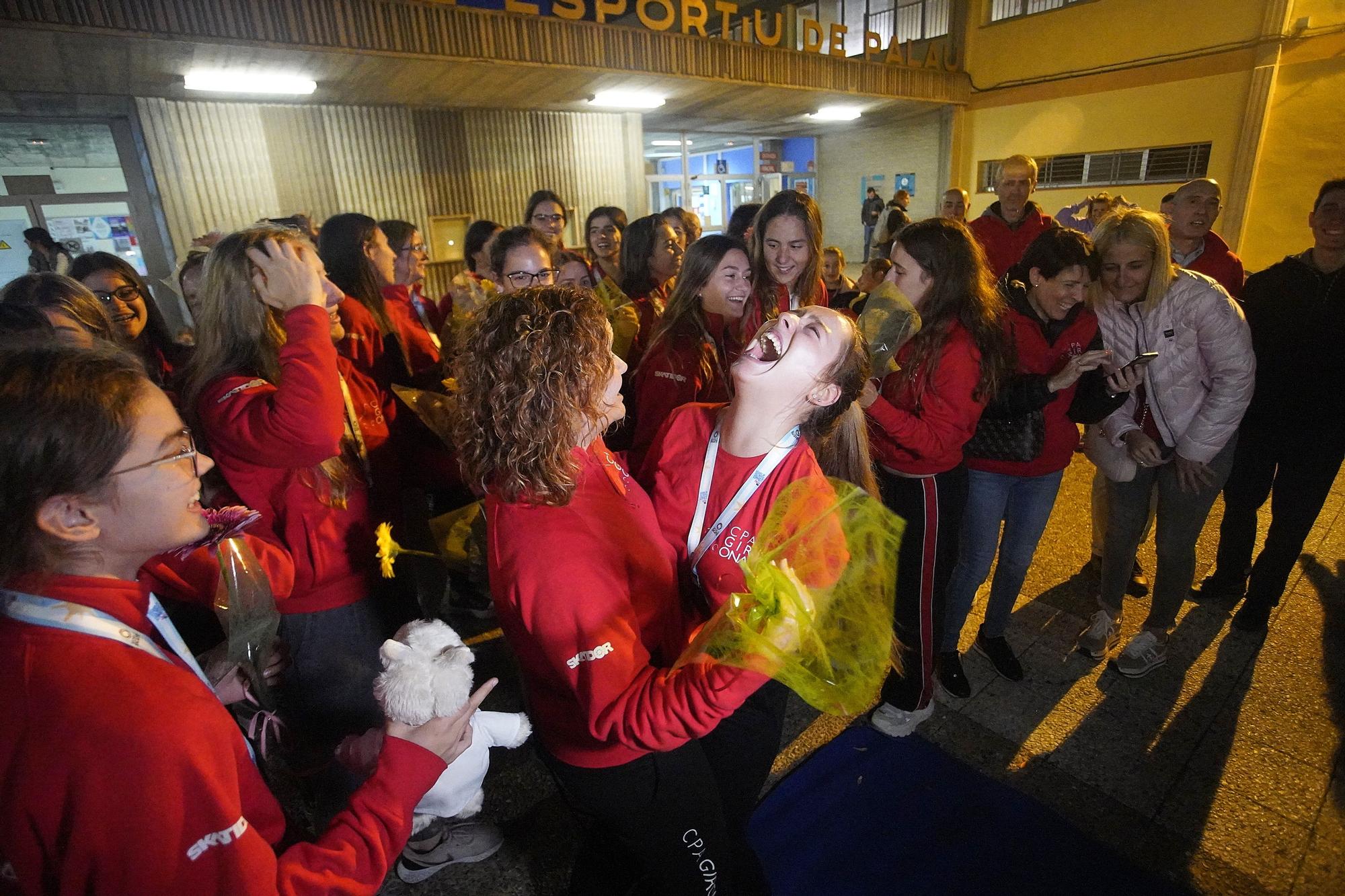 Les medallistes gironines de patinatge arriben de l'Argentina