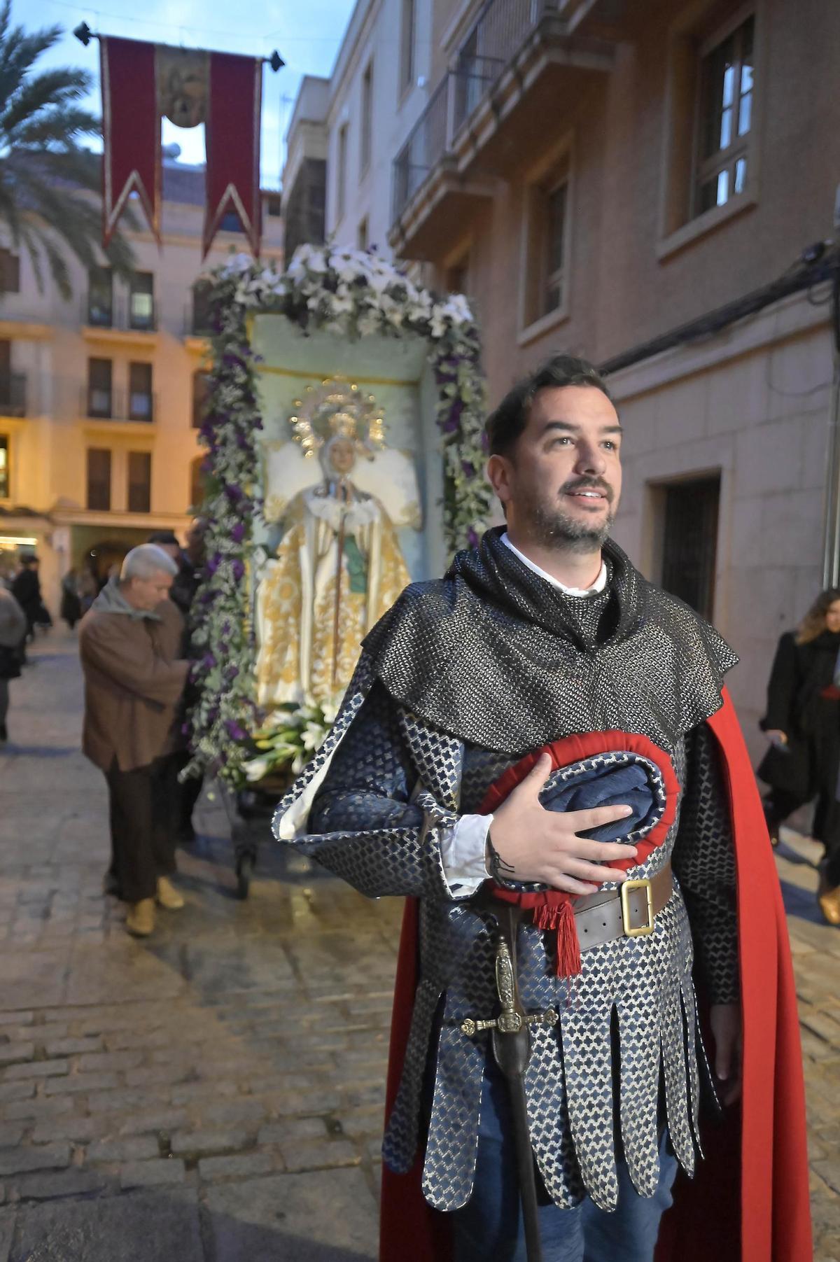 Bienvenida a la Virgen en la Basilica de Santa Maria