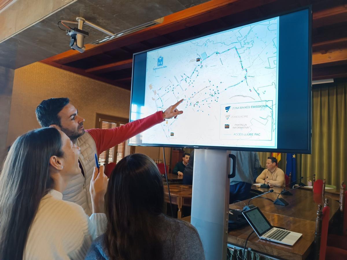 Sóller ha explicado la entrada en funcionamiento de la Zona de Bajas Emisiones.
