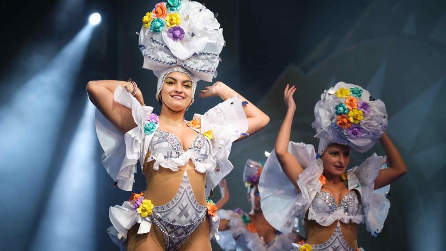El recinto ferial acoge este domingo el primer concurso coreográfico del Carnaval