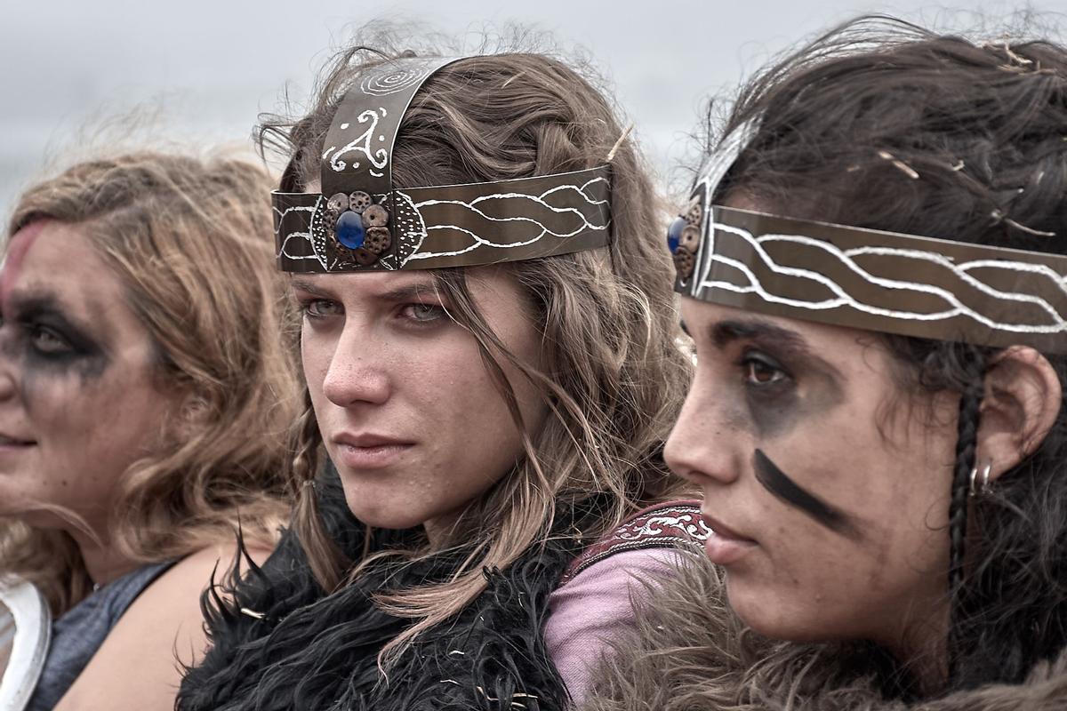 Del libro "La mujer y la mar": Diosas y guerreras en la Romería Vikinga de Catoira.