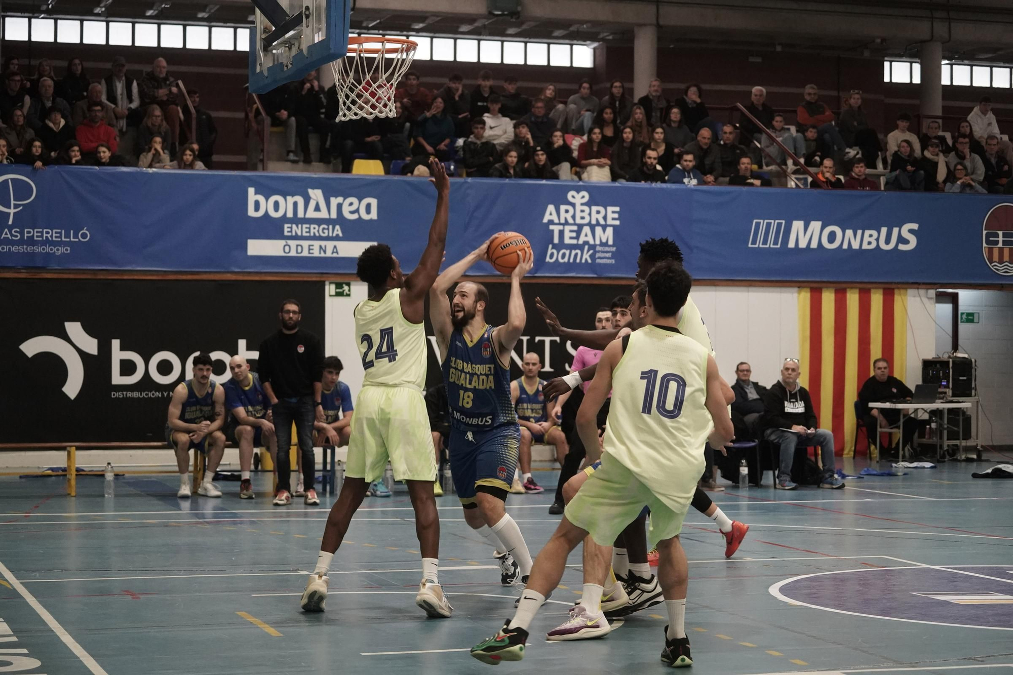Imatges del Monbus Igualada - Barça B