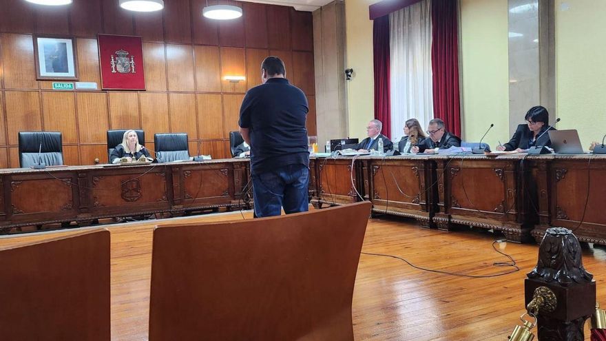El imputado por el crimen del zamorano de 21 años durante el juicio. | EUROPA PRESS