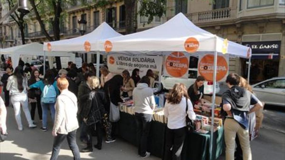 Solidaridad 8Puesto de venta de libros de Codespa en el Sant Jordi del año pasado.