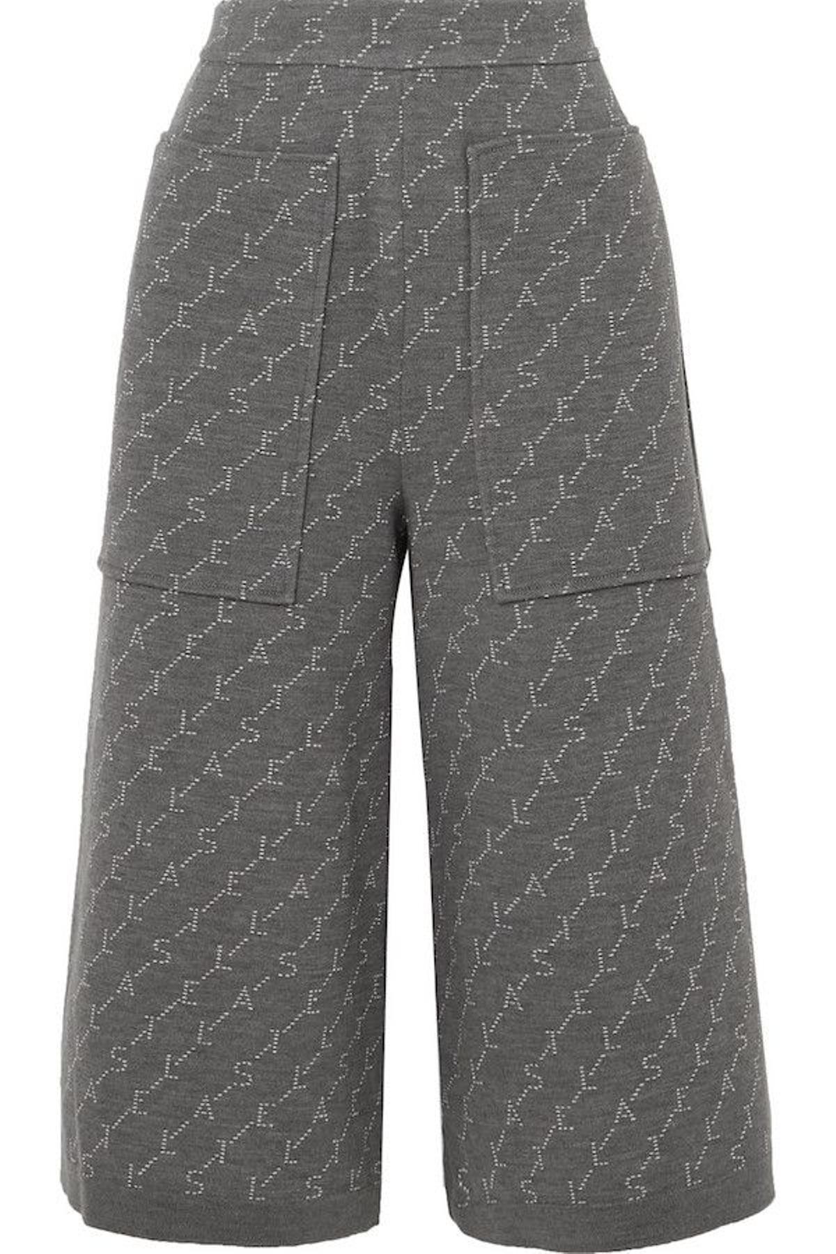 El pantalón culotte logomaniaco