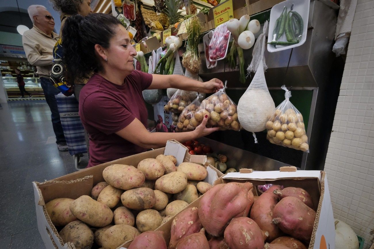 Compra de los ingredientes para el sancocho de Semana Santa