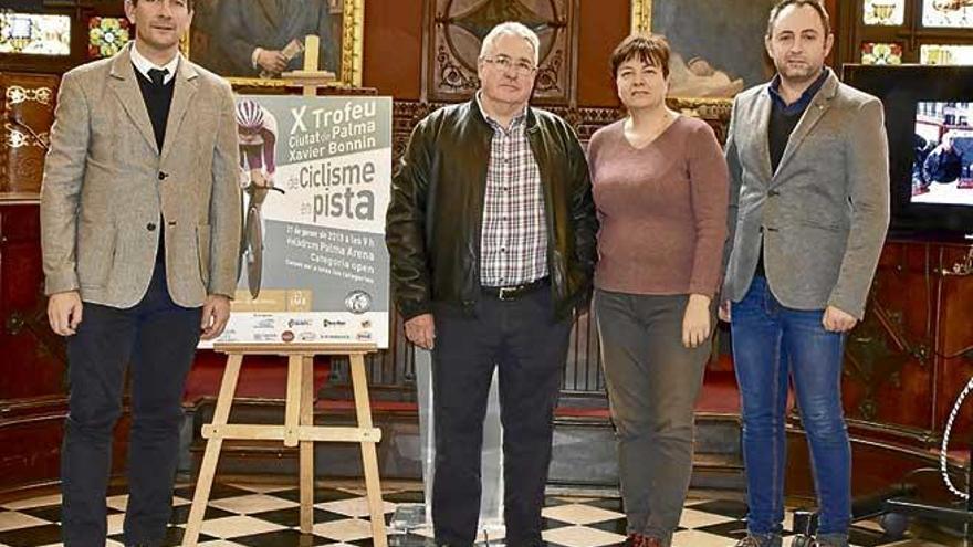 Homenaje a Xavier Bonnín en el velódromo