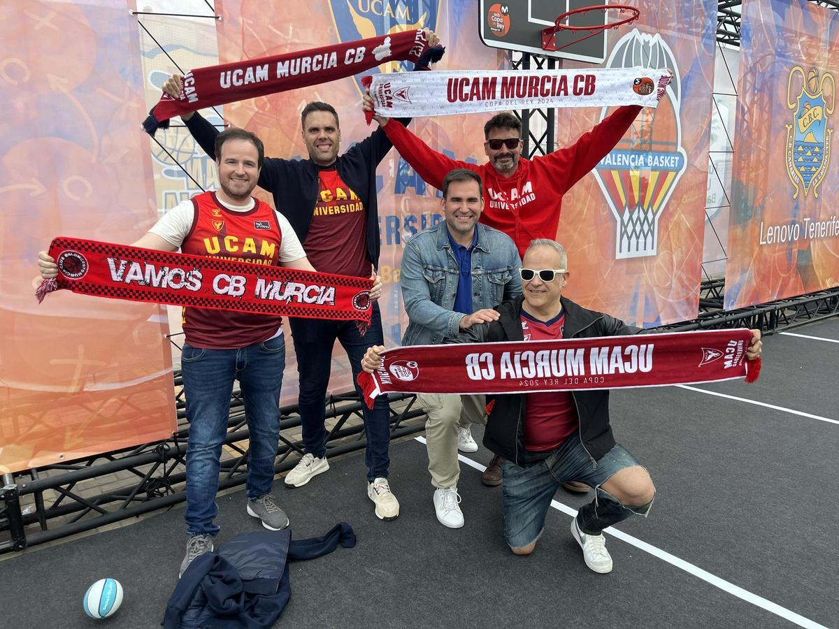 Aficionados del UCAM Murcia en la Copa del Rey de Málaga en 2024