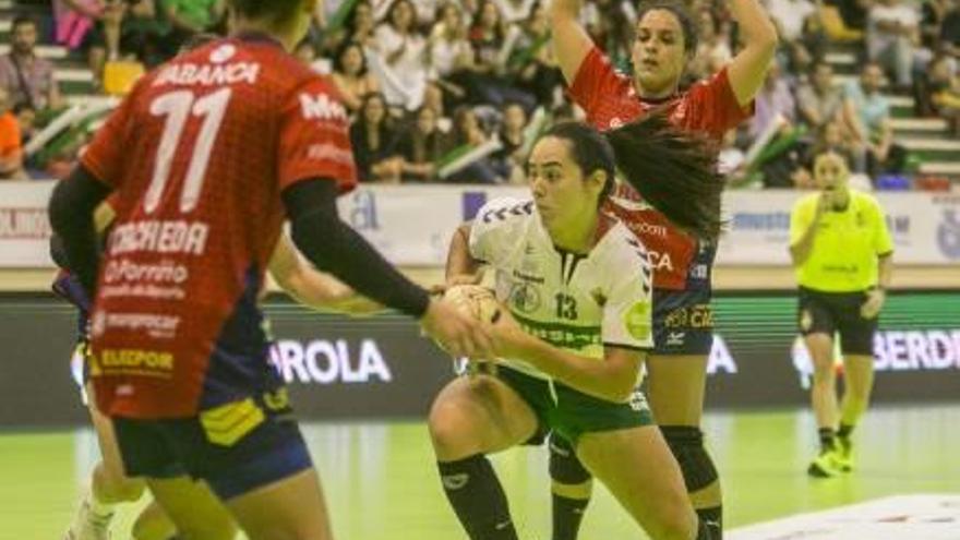 Primera victoria a domicilio del Elche Mustang en la cancha del Zuazo