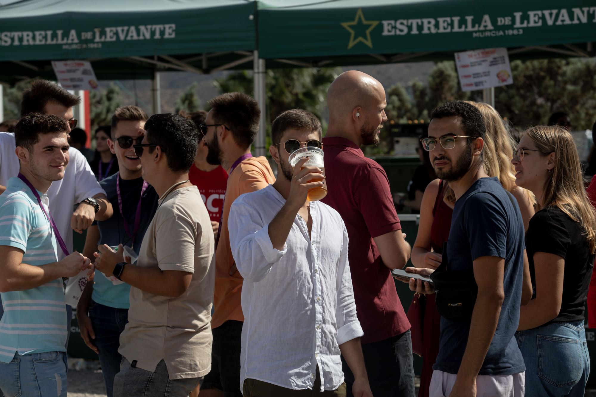 Paella gigante en las Fiestas de Acogida de la UPCT