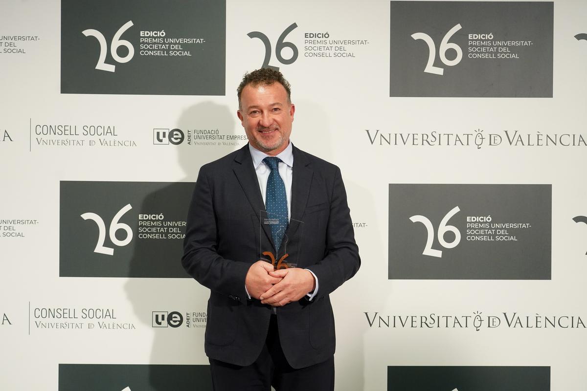 José Pla Barber, presidente de Caixa Ontinyent, premio Colaboración Universidad-Sociedad.