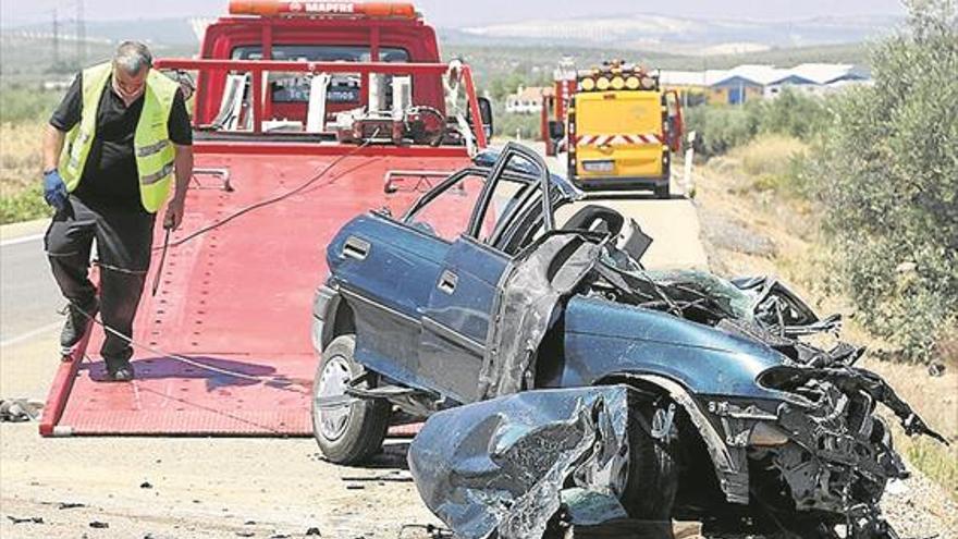 Un accidente de tráfico en Aguilar se cobra la vida de dos vecinas de Montilla