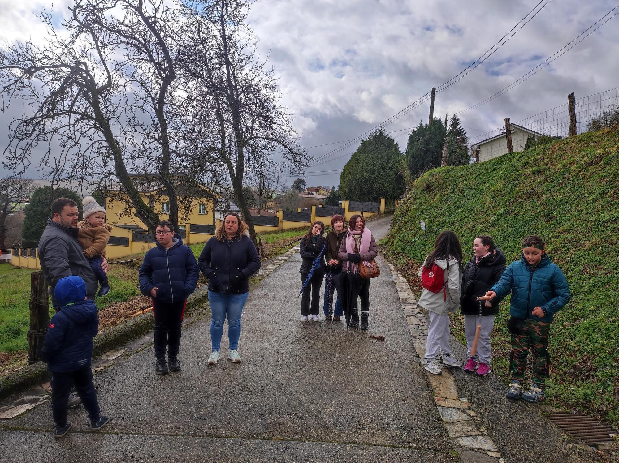 En imágenes: Así fue el paso de los guilandeiros de Tineo por El Pedregal