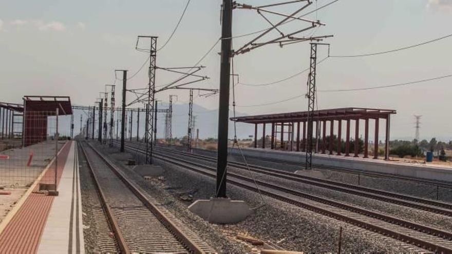 Elche saca pecho y reclama tener la estación de referencia del AVE para toda la provincia