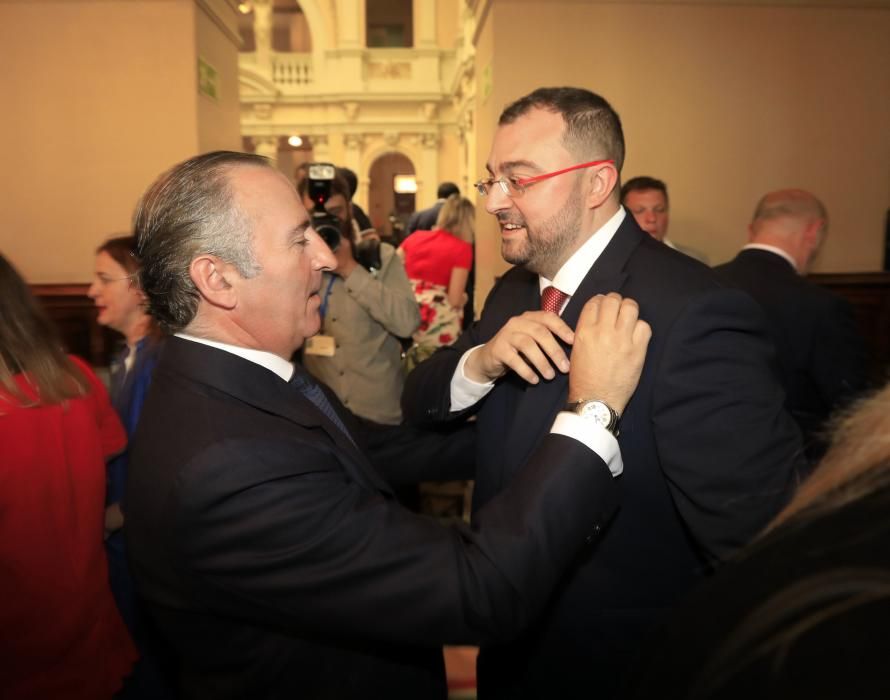 Toma de posesión de Adrián Barbón como presidente del Principado