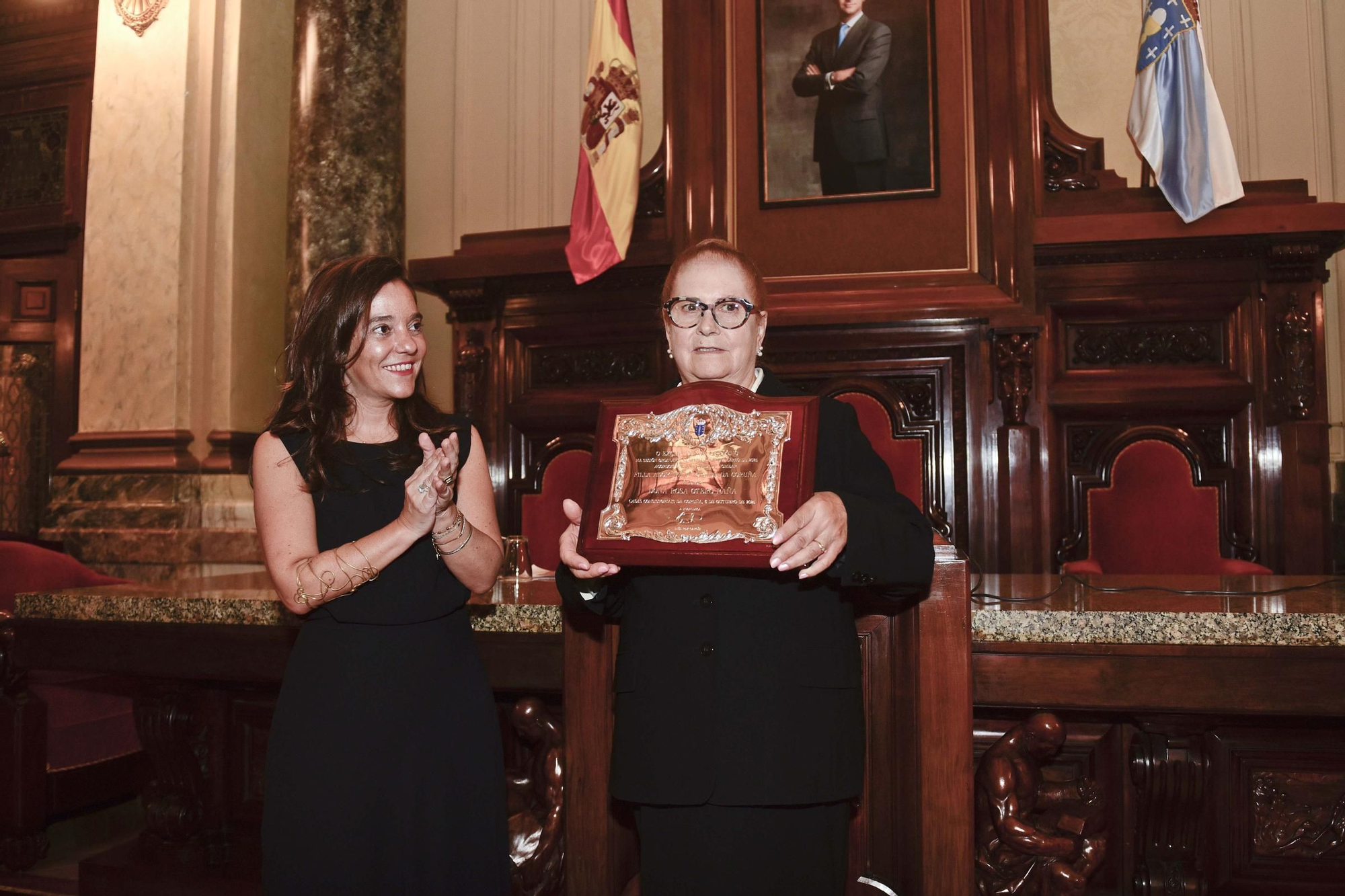 Rosa Otero, primera mujer nombrada Hija Adoptiva de A Coruña