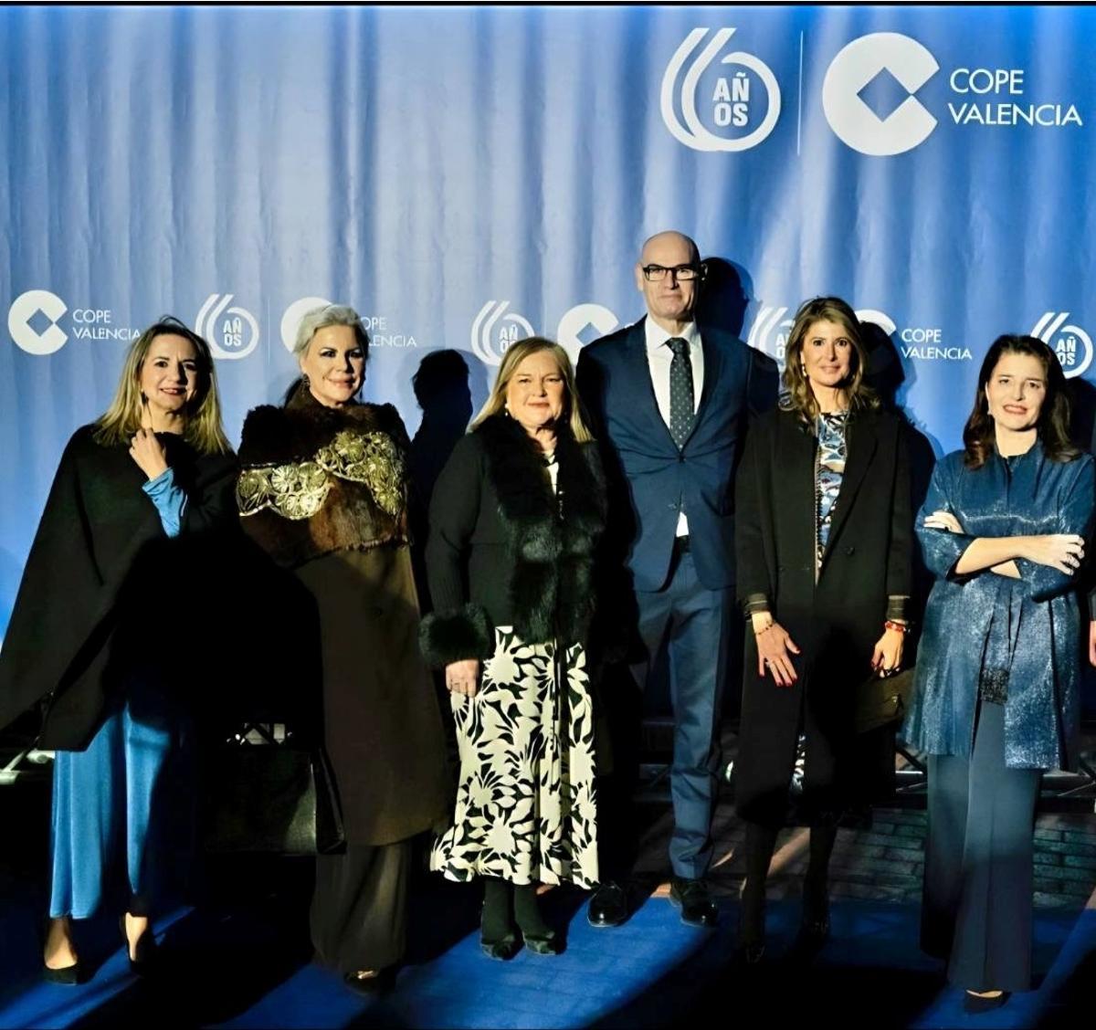Lucía Fernández del Viso, Laura Fitera, Carmen de Rosa, Enrique Aguado, Esther Pastor y Hortensia Roig.