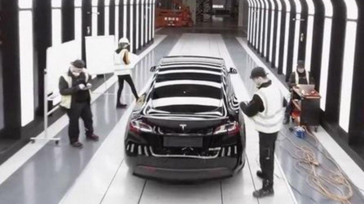 Instal·lacions de Tesla. | EL PERIÓDICO Instal·lacions de Tesla. | EL PERIÓDICO