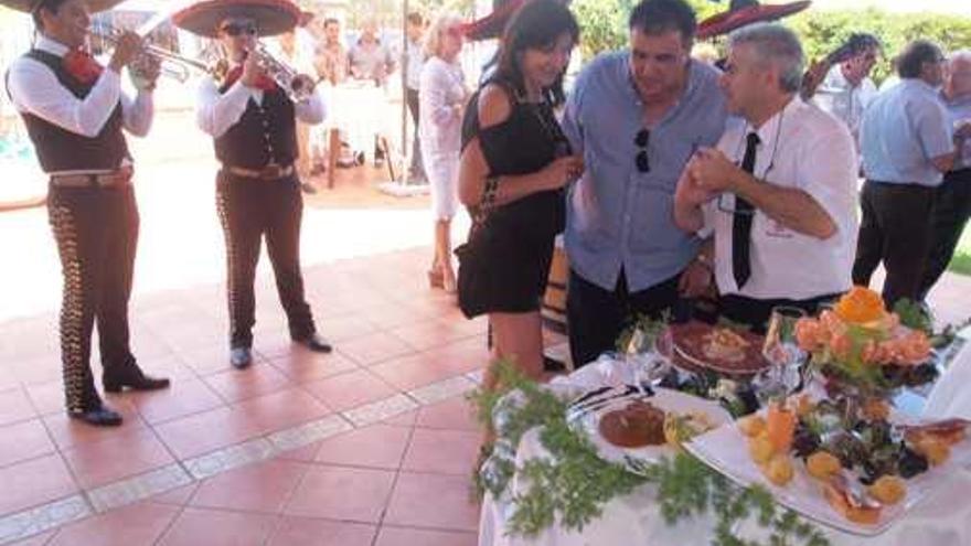 Los mariachis, ayer durante la inauguración.