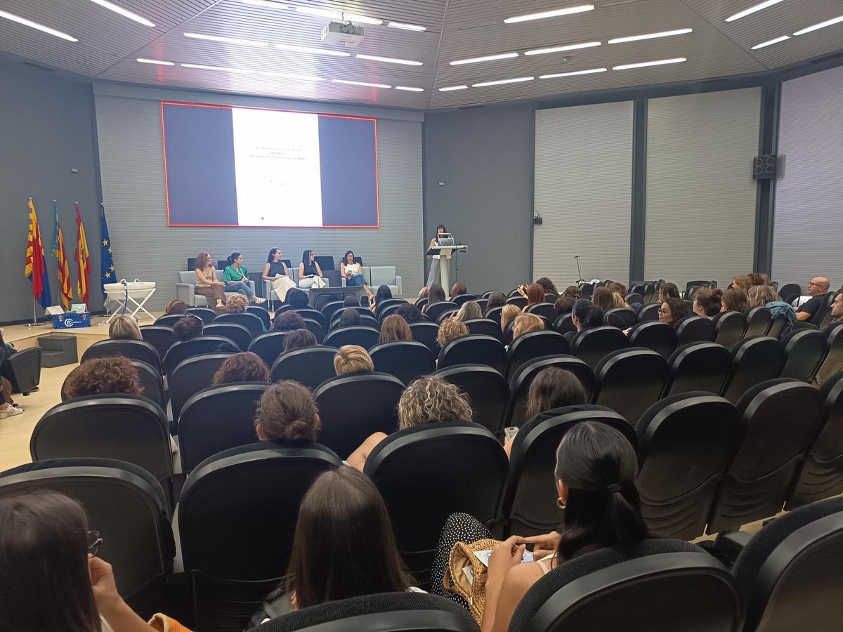 Más de 130 profesionales sanitarios han participado en las jornadas celebradas en el Hospital General de Elche