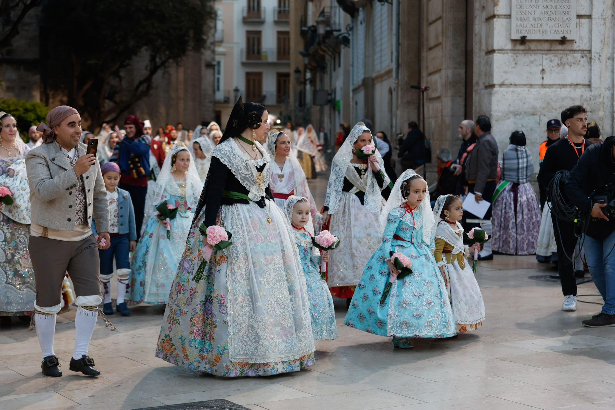 Búscate en el primer día de la Ofrenda en la calle San Vicente entre las 18:00 y las 19:00