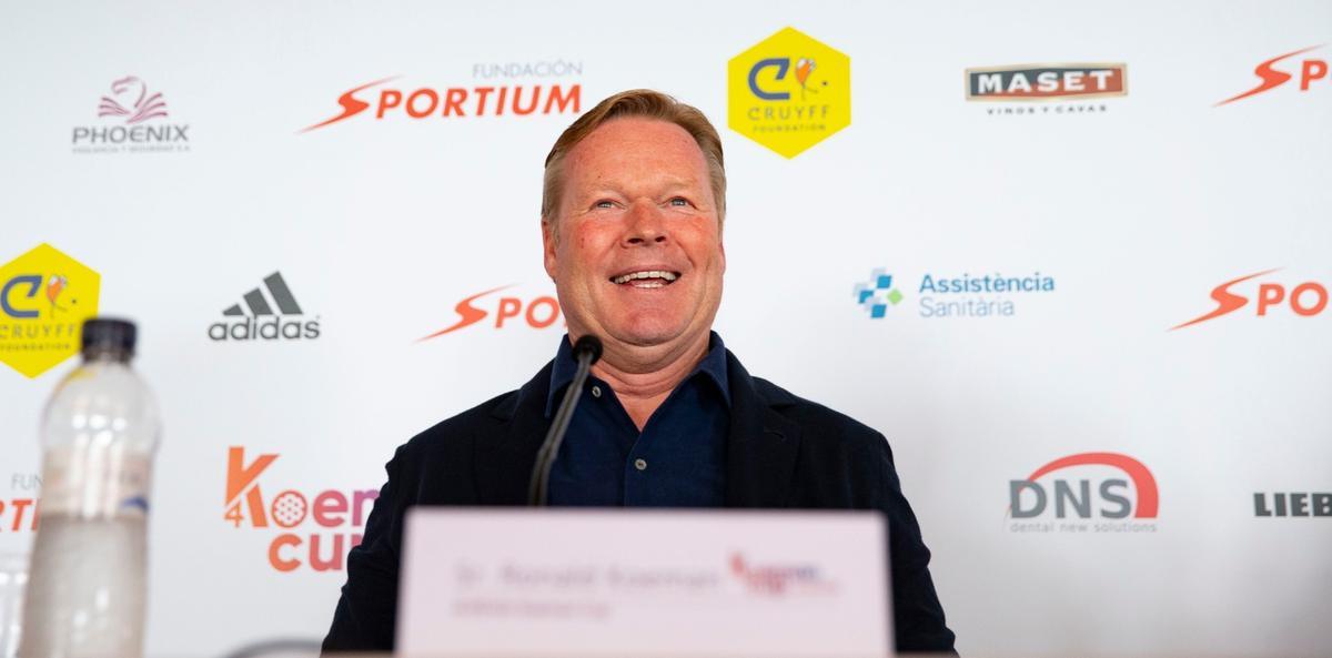 Koeman, en la rueda de prensa de presentación de la 'Koeman Cup', torneo de golf solidario en el club de golf de Barcelona.