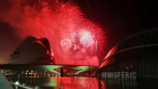 Suspendido "Titanium", el castillo de esta noche en la Gran Fira de València