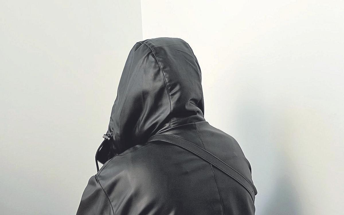 La denunciante, que prefiere el anonimato, en el encuentro en la Ciudad de la Justicia.
