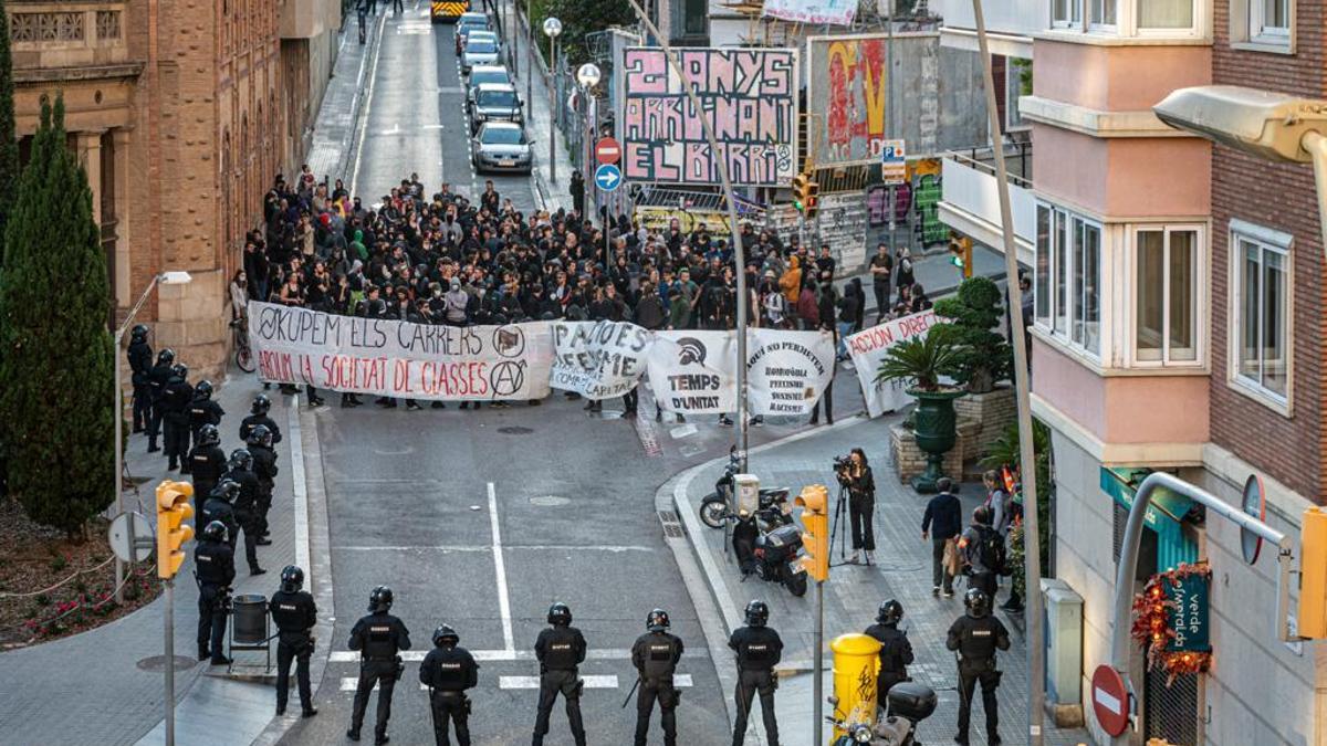 Despliegue policial ante El Kubo y La Ruïna, en la Bonanova