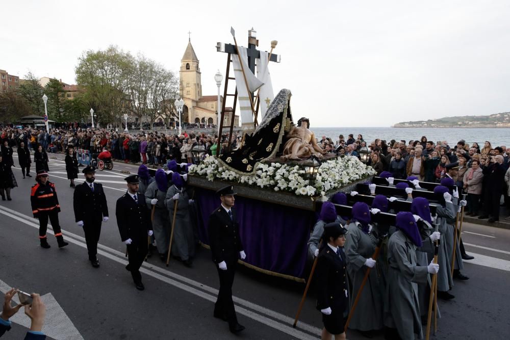 Procesión del Viernes Santo en Gijón