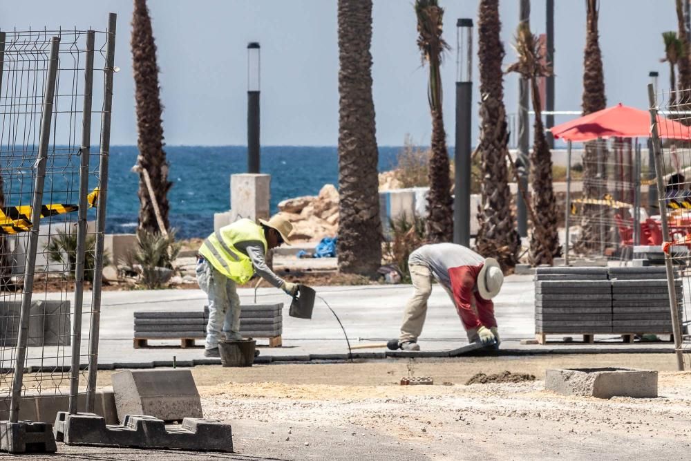 El aspecto de la renovación es similar a los paseos de Juan Aparicio y de la playa del Cura y ha costado un millón de euros