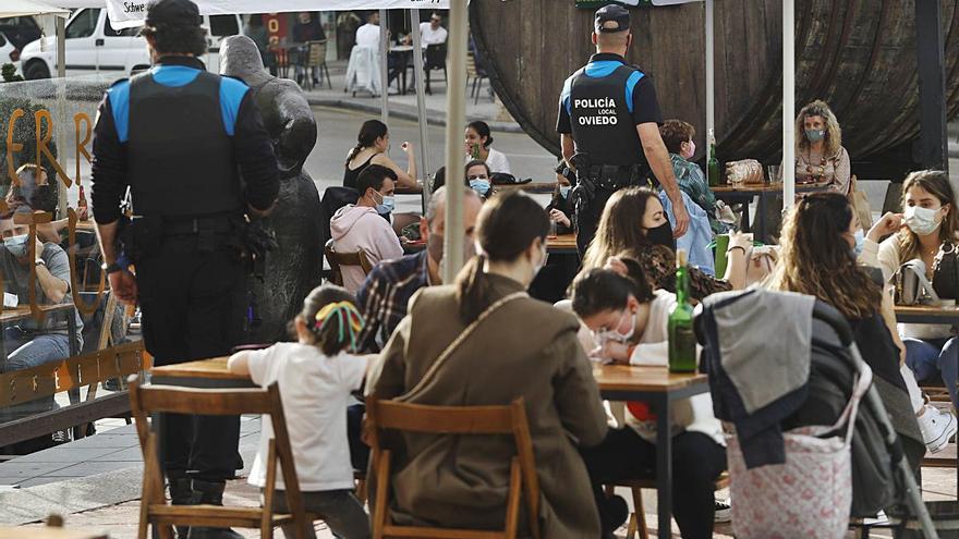 Oviedo pide acelerar la tramitación de las multas por el covid: “Ganarían efectividad”