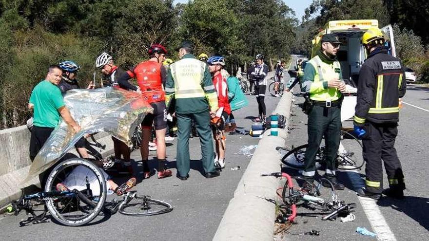 El terrible accidente ocurrió en la carretera PO-552. // Ricardo Grobas