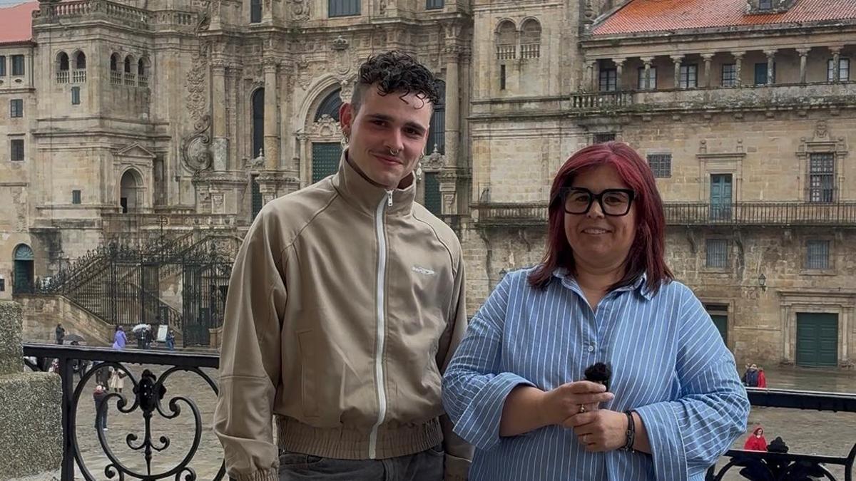 Mondra e Pilar Lueiro anunciaron desde o Pazo de Raxoi o concerto do próximo 14 de maio nas festas da Ascensión