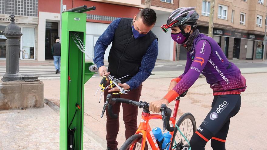 Estos son los tres bici-talleres urbanos de Onda instalados para casos de emergencia