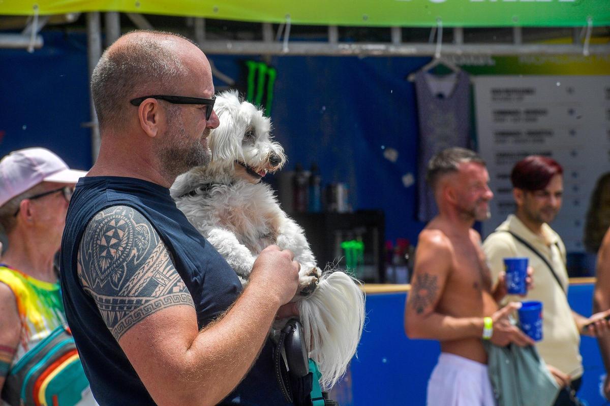 Fiesta de la espuma en el Maspalomas Pride 2024