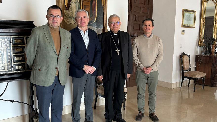 El Colegio de Farmacéuticos de Córdoba refuerza su compromiso con Cáritas Diocesana entregándole un donativo