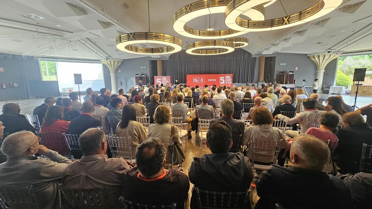 Más de 250 personas asitieron al congreso provincial del PSdeG de Ourense.