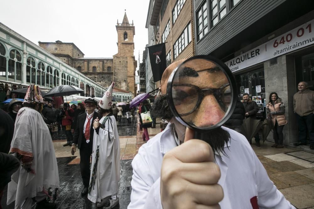 Carnaval por el centro de Oviedo