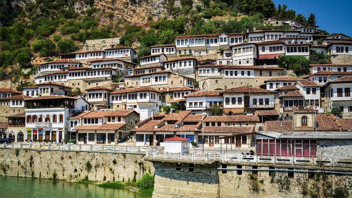 El país más barato y seguro del mundo para hacer tu primer viaje sola está a 3 horas de España