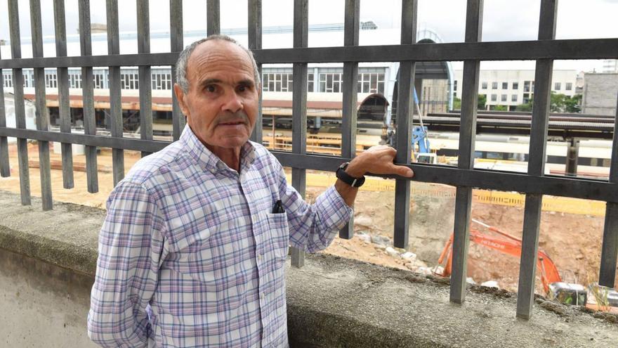 Pedro Díez observa las obras