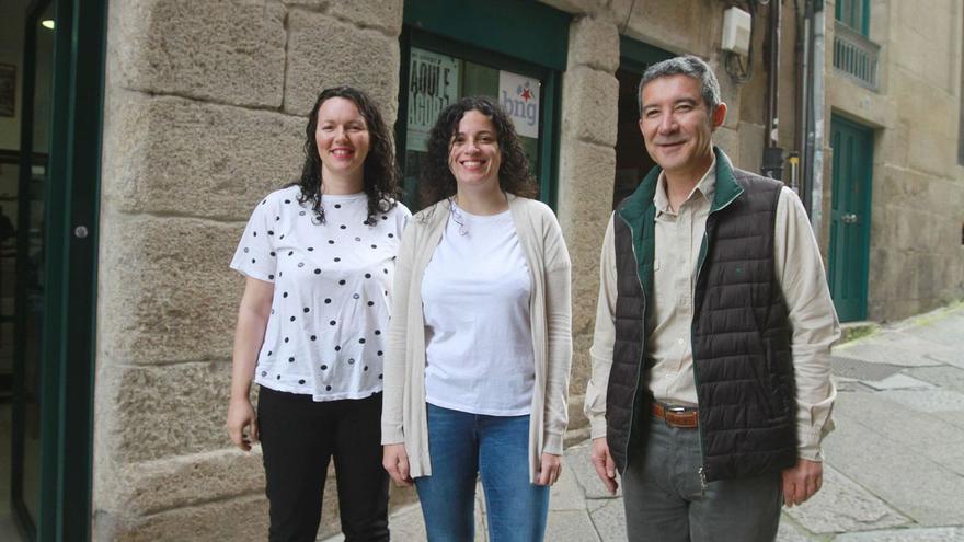 Sonia Vidal, Noa Presas e Iago Tabarés, en su comparecencia de ayer. |   // IÑAKI OSORIO