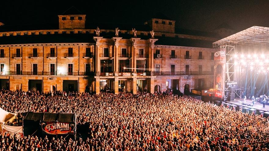 Varias bajas en el festival Tsunami Xixón por una cita de sus promotores con ediles de Vox