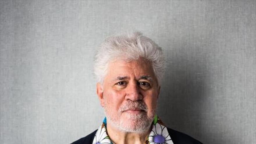 Almodóvar dice estar «bien situado para ganar el Oscar»