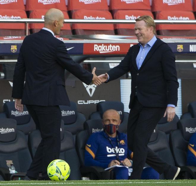 Imágenes del partido entre el FC Barcelona y el Real Madrid de la séptima jornada de LaLiga Santander, disputado en el Camp Nou en Barcelona.