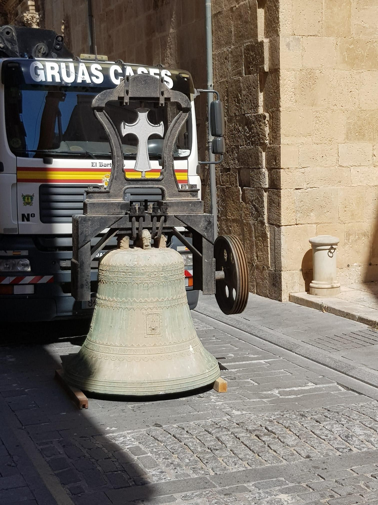 La Catedral de Orihuela se queda sin campanas