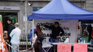 La protesta "es indefinida" hasta que se consiga un cambio de verdad en la vivienda, dice los acampados de Oviedo, que se ven en la Escandalera incluso más allá de las elecciones